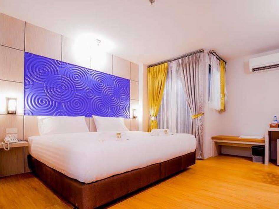 De Boutique Hotel Πράτσουατ Κίρι Χαν Εξωτερικό φωτογραφία